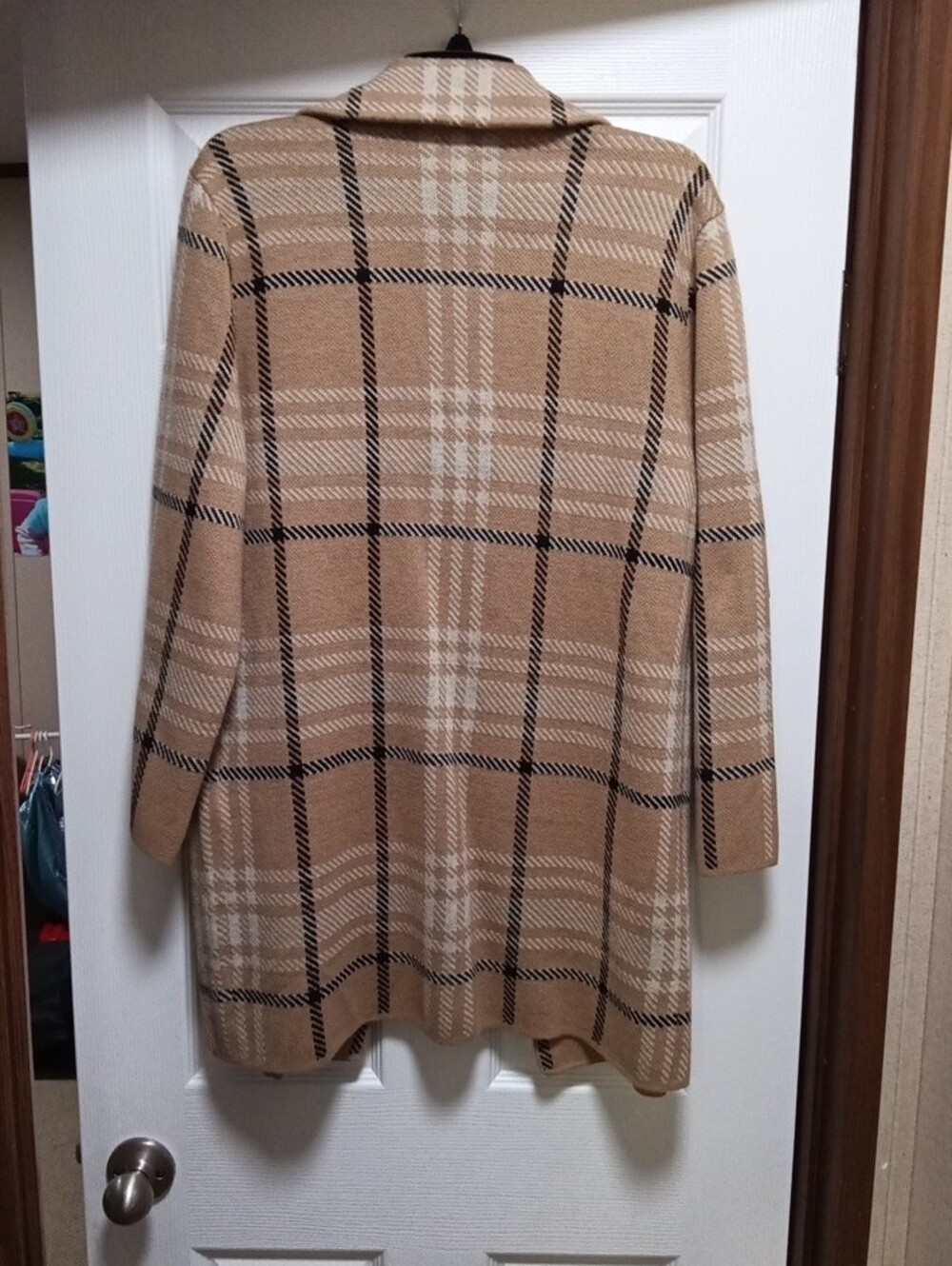 Anne Klein Size L Beige Plaid Double-Breasted Trench Coat with Gold Buttons - Picture 3 of 12